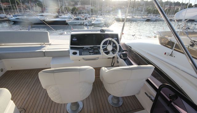 SUZY Q yacht for sale 10