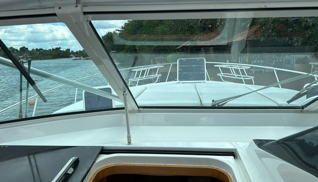 El Caiman yacht for sale 15