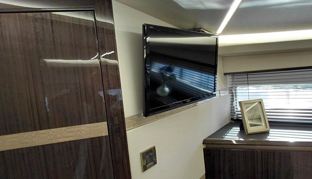 noname yacht for sale 30