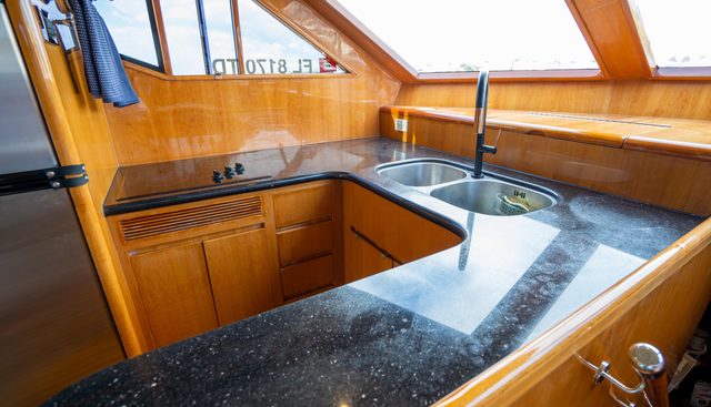 noname yacht for sale 30