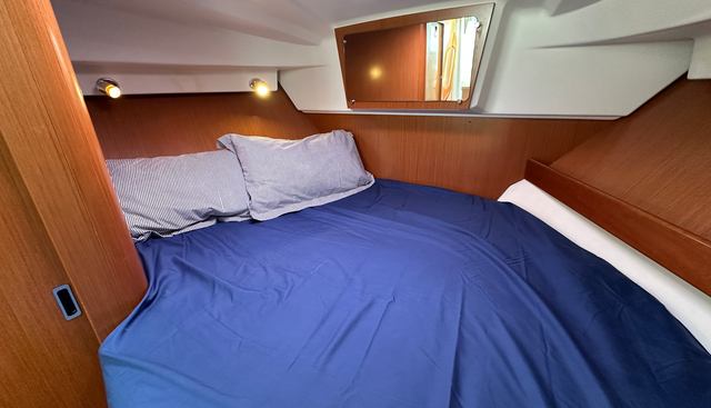 Julie Ann yacht for sale 17