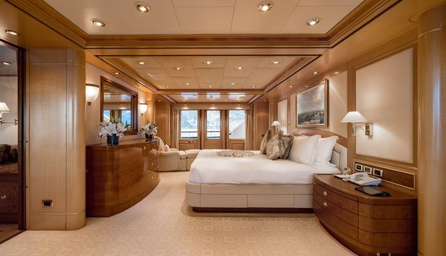 LAUREL yacht for sale 29