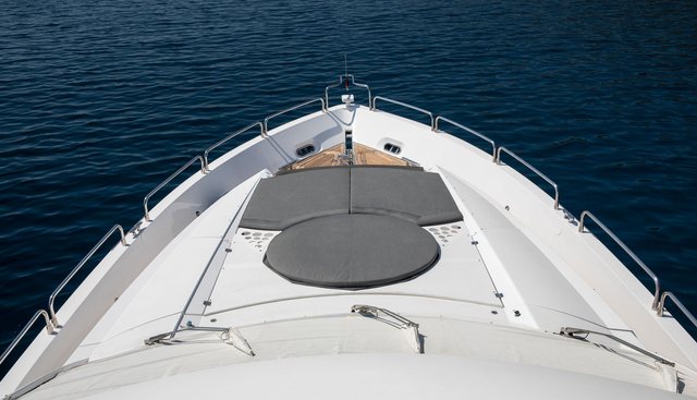 SPACE ODDITY yacht for sale 9