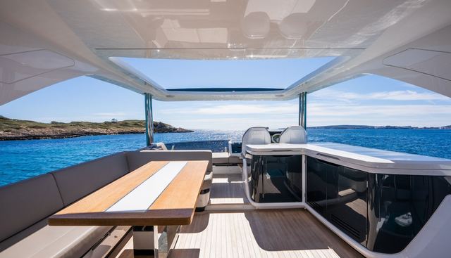 BQ2 yacht for sale 18