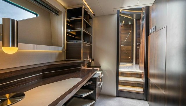 65 SPORT YACHT yacht for sale 9