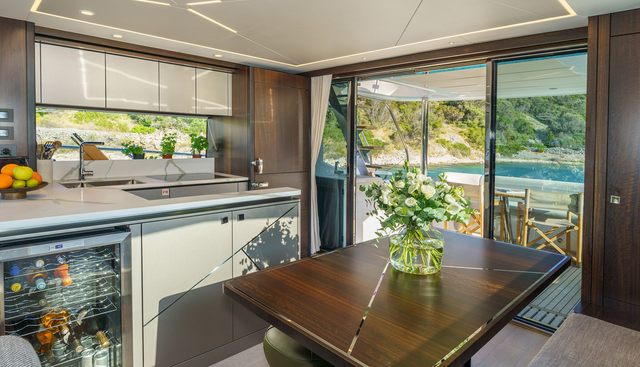 AQUAMARINE yacht for sale 18