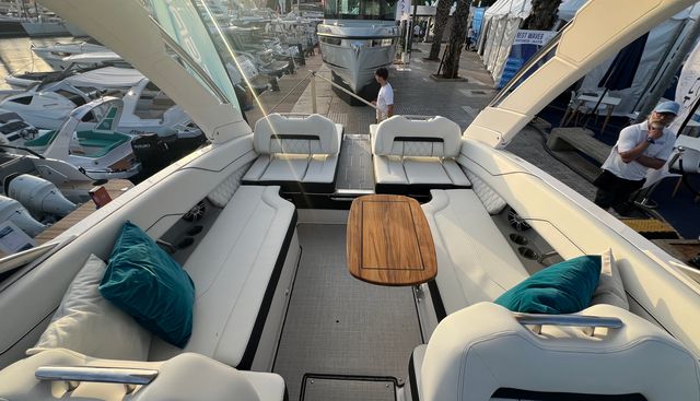 PALMA BOAT SHOW ANGEBOT - SIE SPAREN ÜBER 44.000€ , Regal LS6 yacht for sale 3