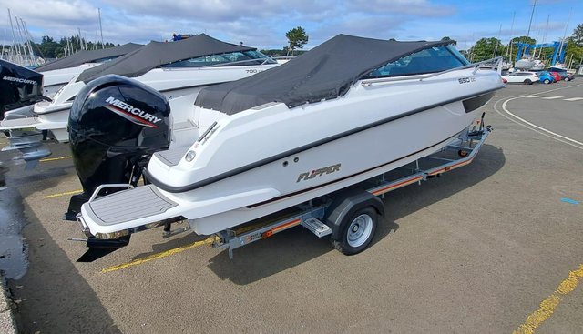 F650 yacht for sale 4