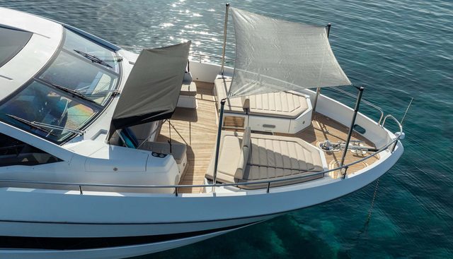 MIRACLE 8 yacht for sale 10