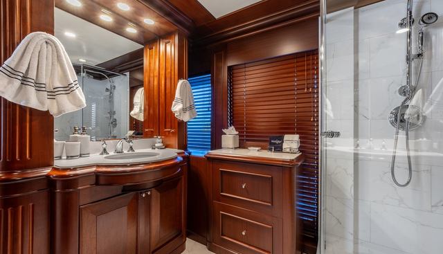 Kajak yacht for sale 24