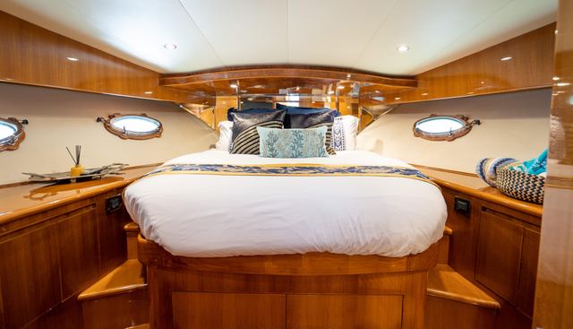 noname yacht for sale 33