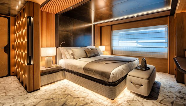 Akula yacht for sale 9