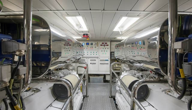 La Rubia yacht for sale 19