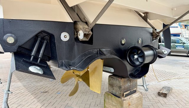 AYLA yacht for sale 39