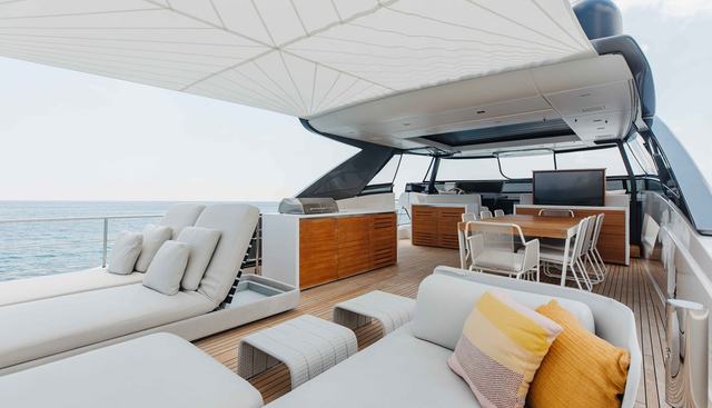 CHAMELEON yacht for sale 77
