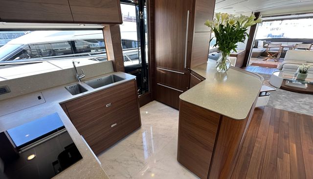 Y80018 yacht for sale 45