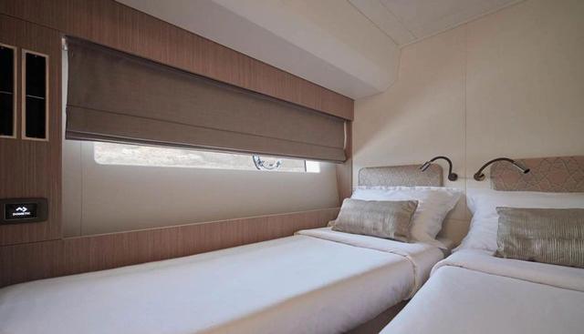 F5.7 yacht for sale 23