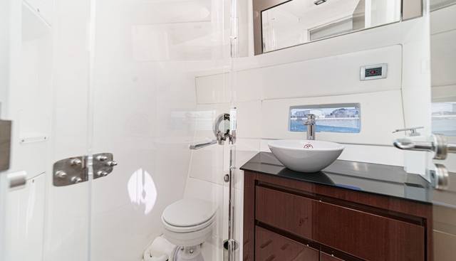 ADAMAS yacht for sale 38