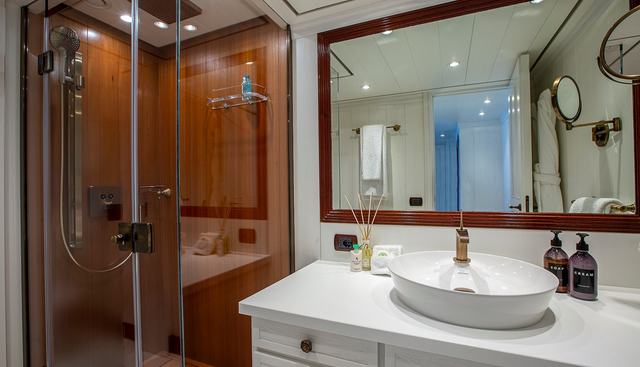 Lady Trudy yacht for sale 23
