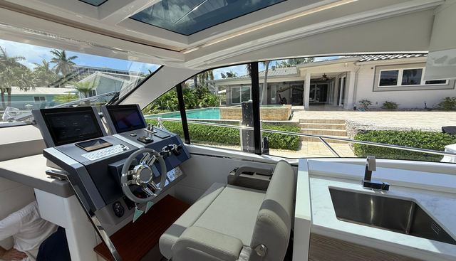 noname yacht for sale 25