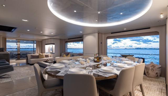 LA MAMA yacht for sale 9