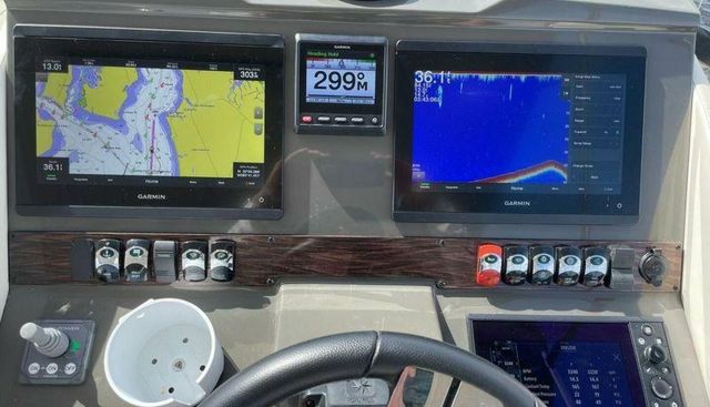 MJM Grand yacht for sale 23