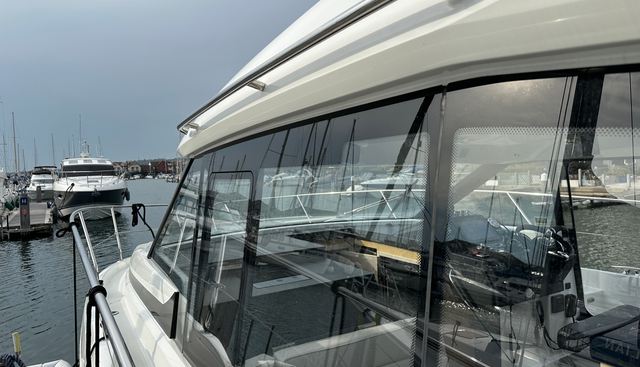 Sea A Moor yacht for sale 73