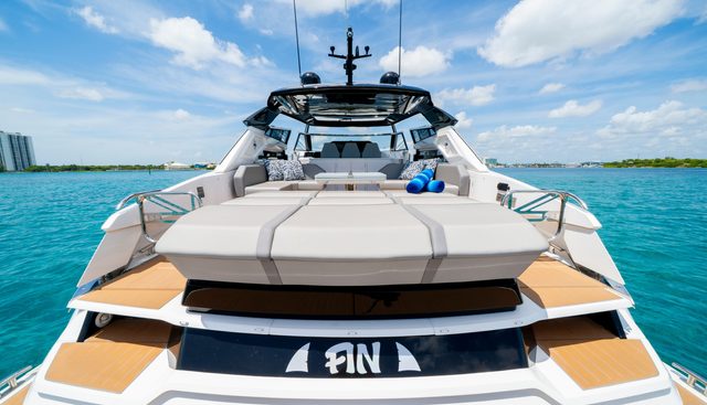 Fin yacht for sale 22