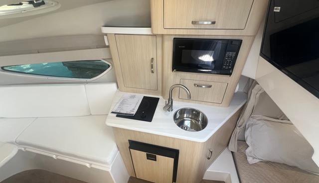 New 28 Express - Spring Sales, save 21.000€ yacht for sale 5