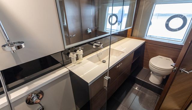 Pieces of Eight yacht for sale 59