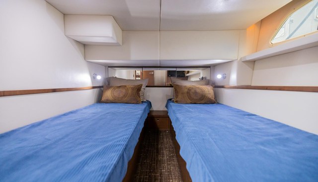 Revival Bay yacht for sale 32