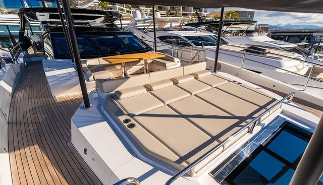 FAMILY SPIRIT yacht for sale 22