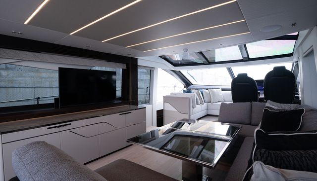 1292575 yacht for sale 17