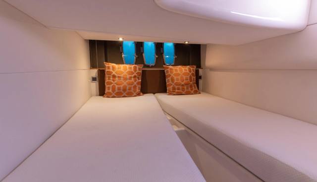 noname yacht for sale 30