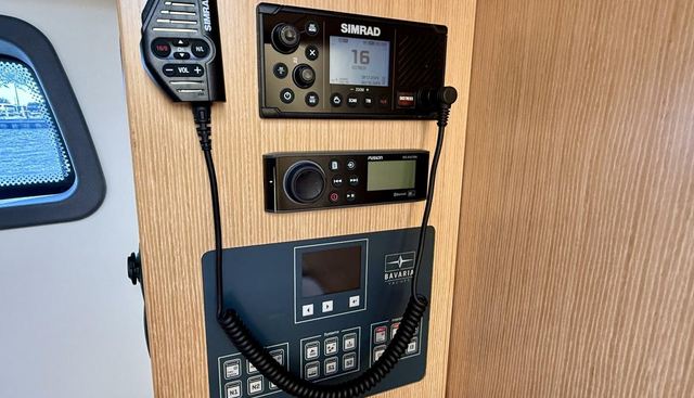 noname yacht for sale 37