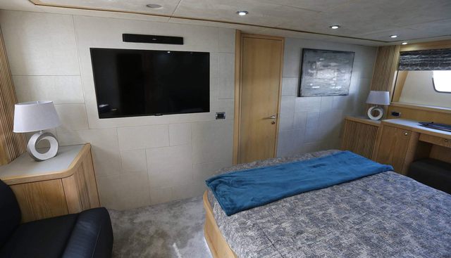 BLACK ZEN yacht for sale 20