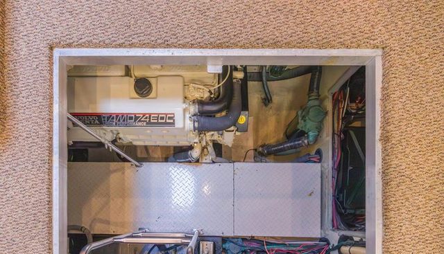 Making Waves yacht for sale 35