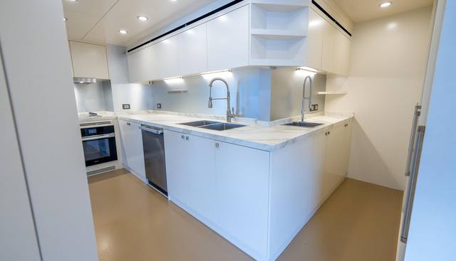 EVELYN P yacht for sale 23