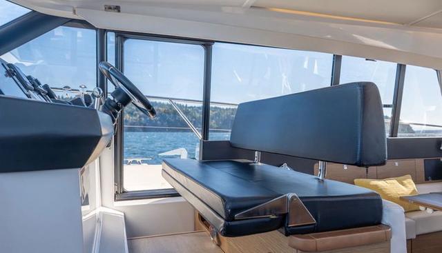 Bee's Knees yacht for sale 29