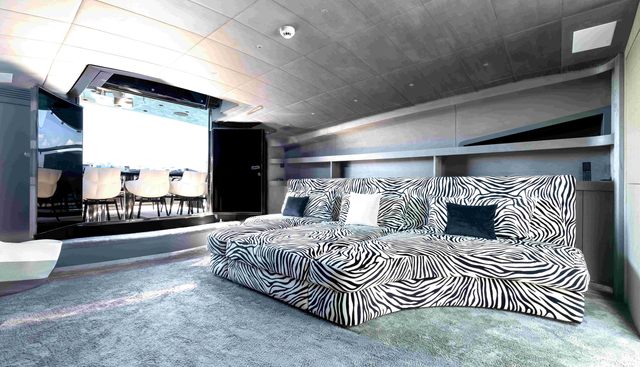 AQUILA yacht for sale 27