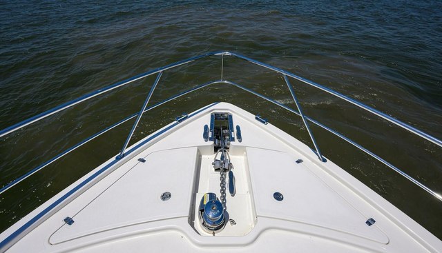 Command At Sea yacht for sale 13