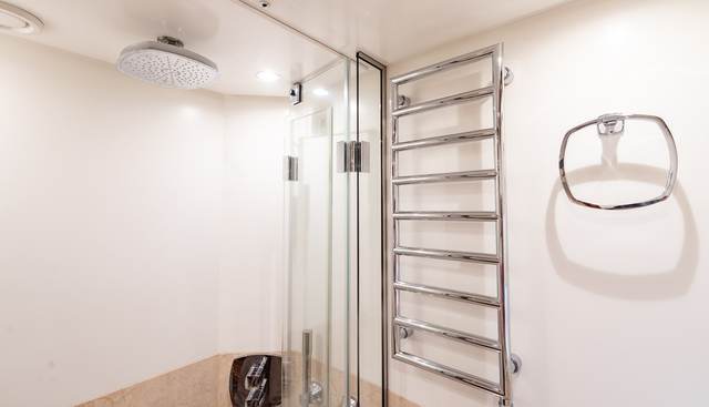 Firefly yacht for sale 38