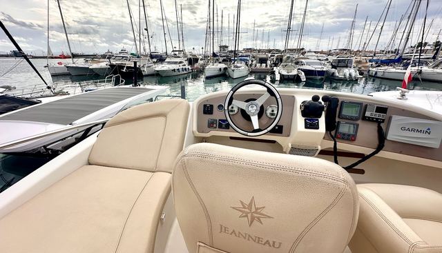 noname yacht for sale 9