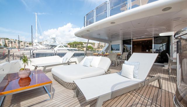 SOHO yacht for sale 38