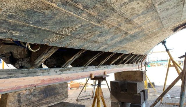 New School yacht for sale 60