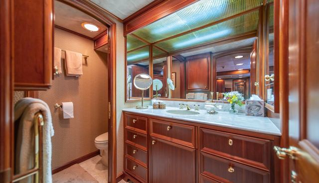 Escape Of London yacht for sale 28