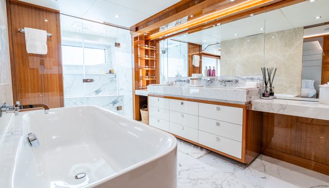 ALADDIN yacht for sale 27