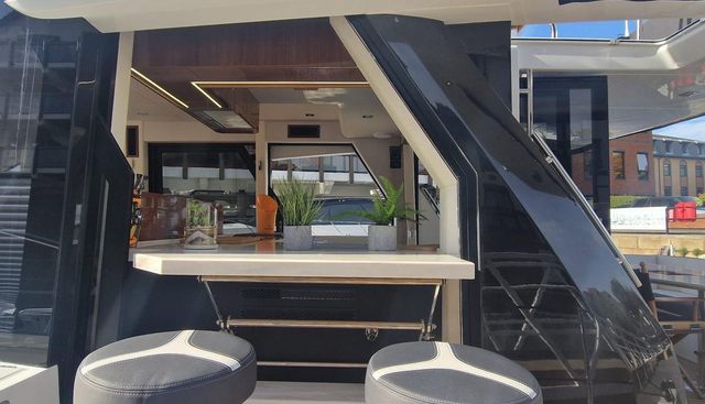 ALOUISE yacht for sale 14