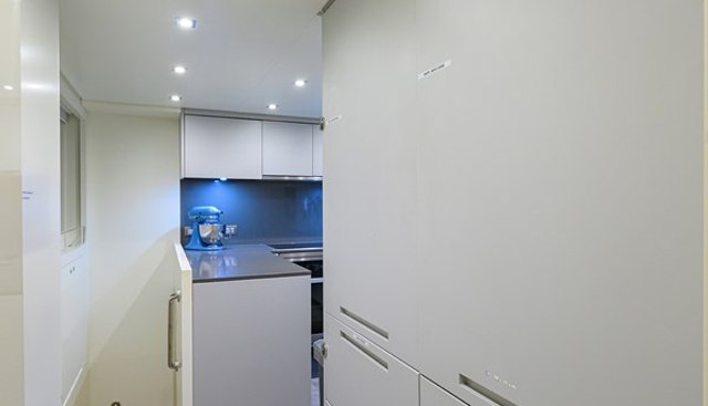 PHOENIX yacht for sale 18