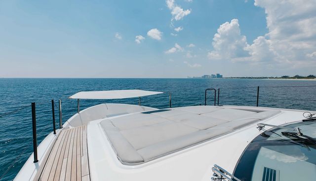 CHAMELEON yacht for sale 85